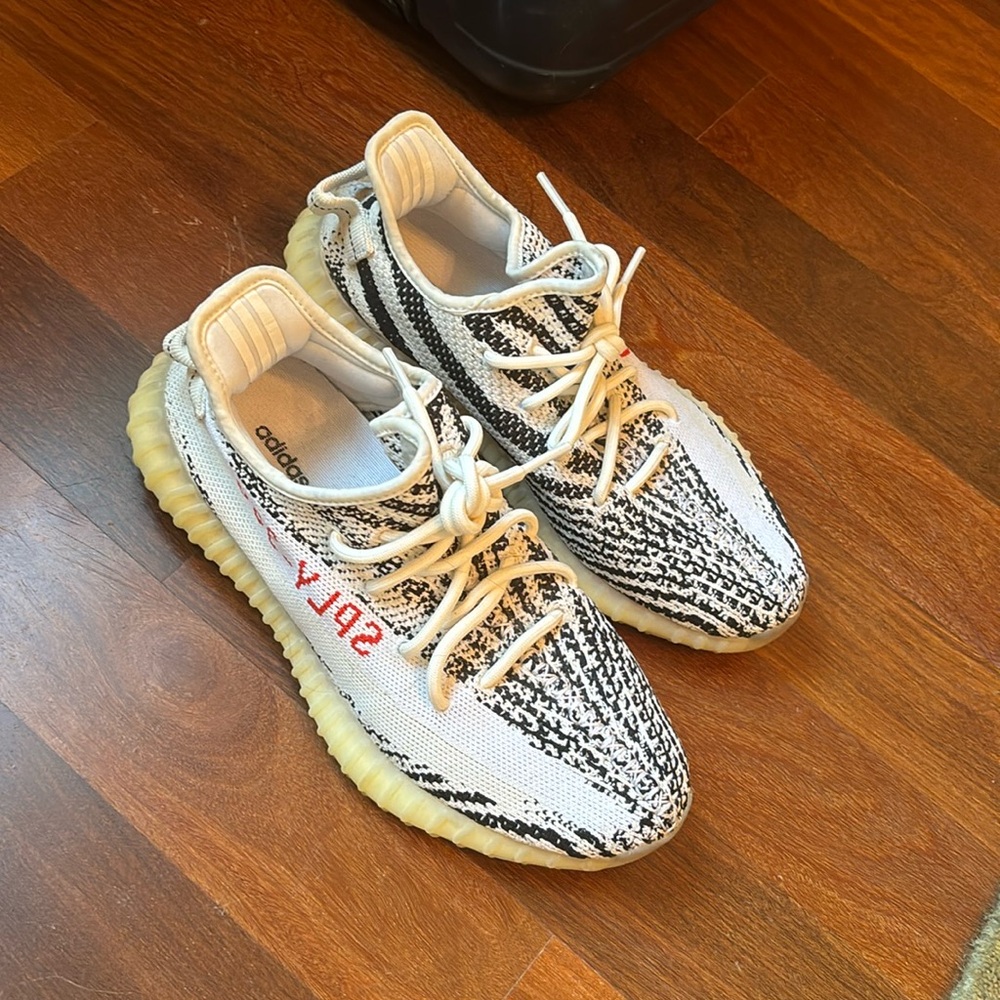 Adidas Yeezy Boost 350 sneakers
